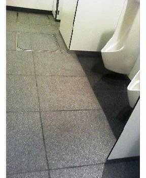 トイレの汚垂れのシミ