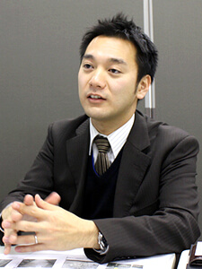 株式会社マックスクリーン新宿 代表取締役 吉村明彦様